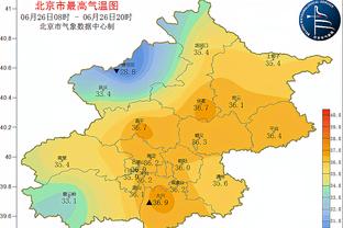 内线支柱！杜伦9投7中得15分17板1帽 仍无力救主